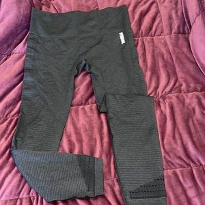 Gym shark size lg never worn without tags